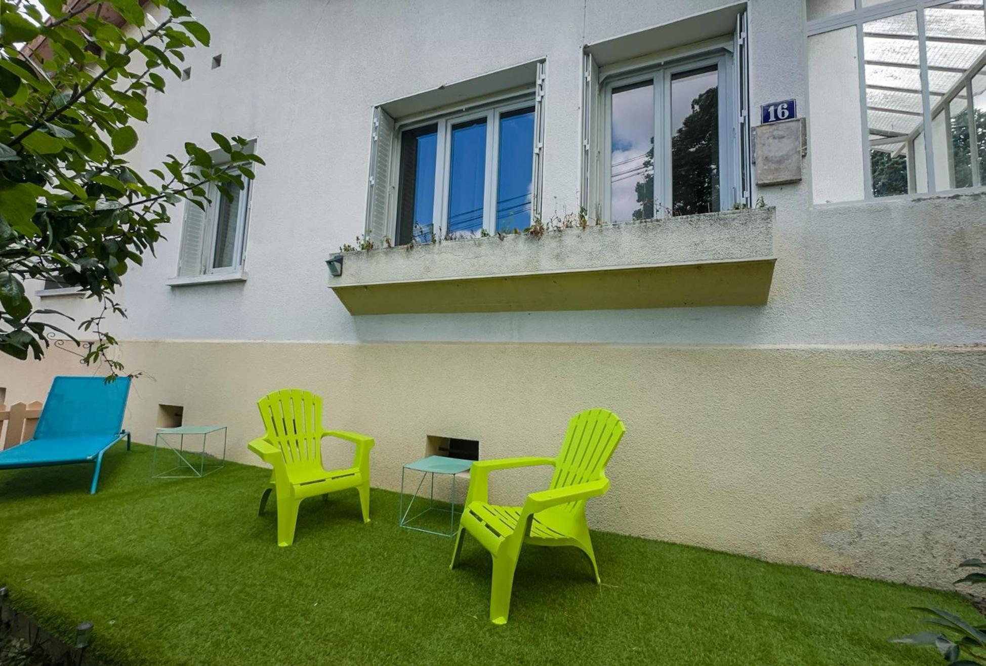 Serenity Suite Vénissieux Екстериор снимка