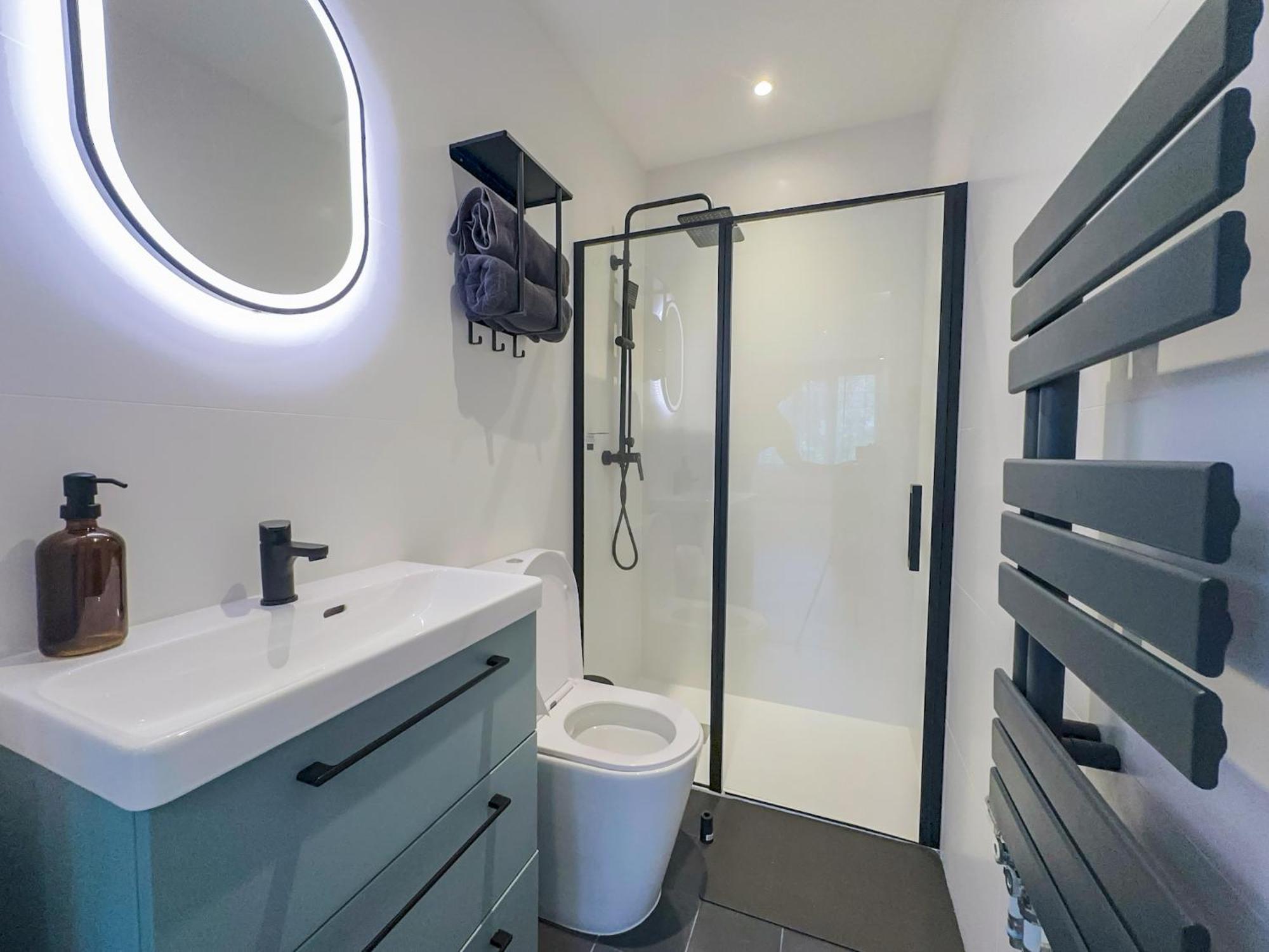 Serenity Suite Vénissieux Екстериор снимка